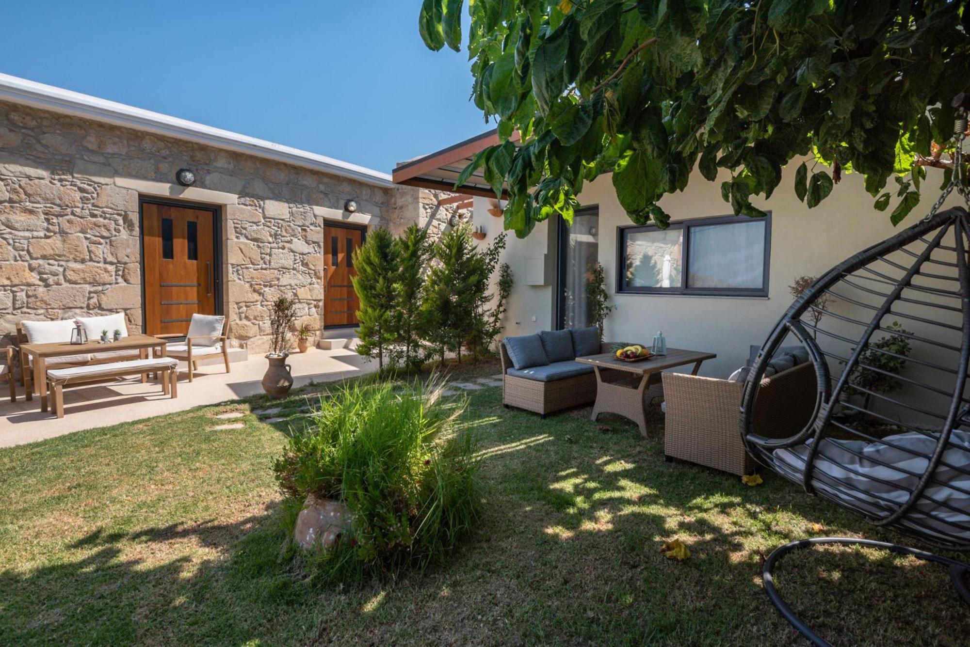Cavos Luxury Apartments Kíssamos Buitenkant foto