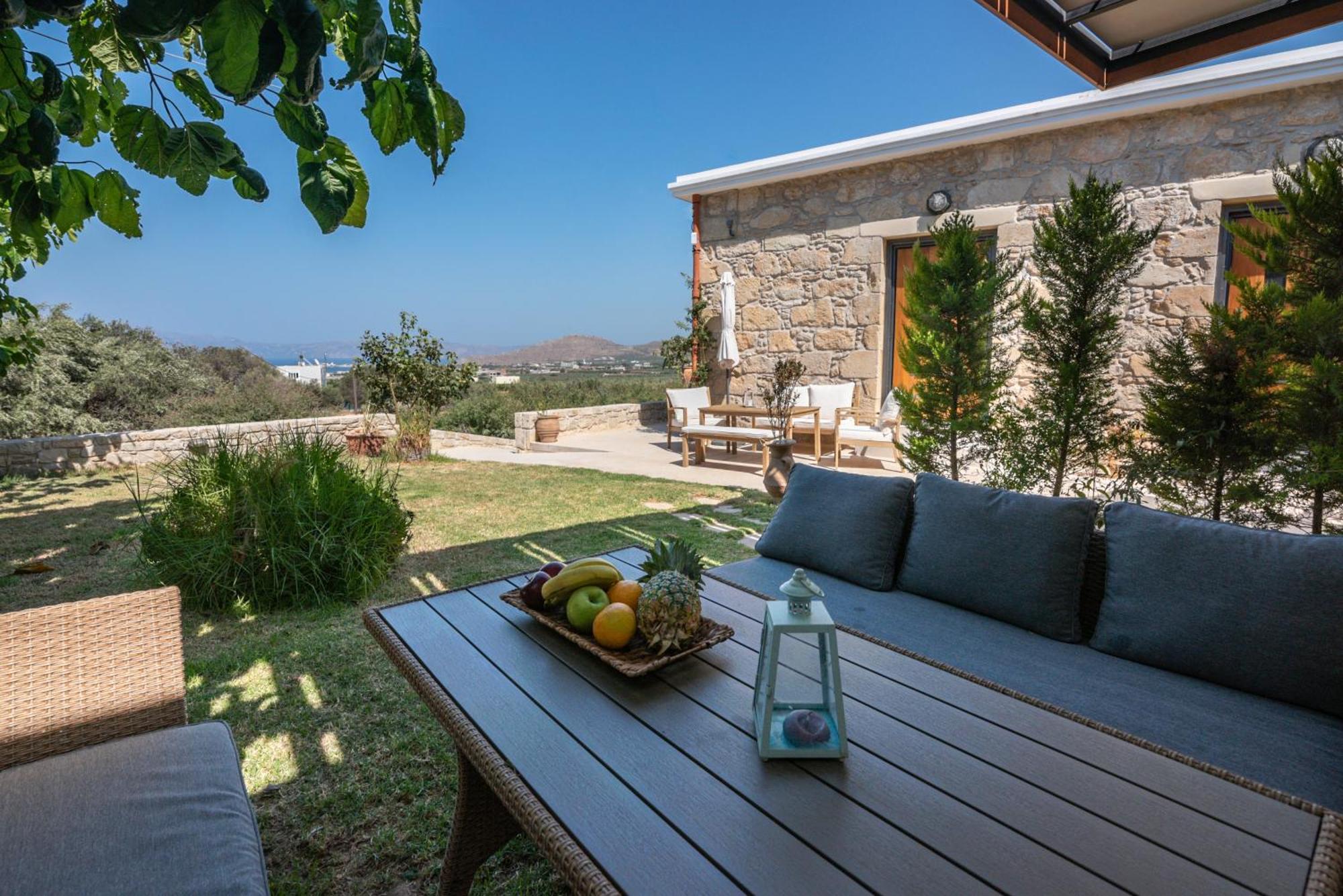 Cavos Luxury Apartments Kíssamos Buitenkant foto
