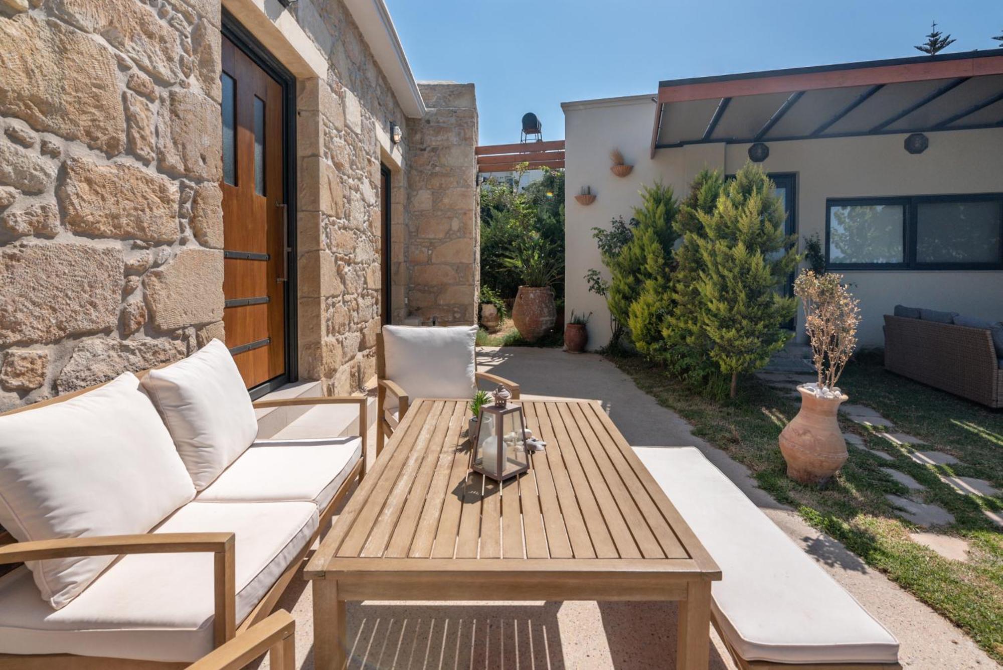 Cavos Luxury Apartments Kíssamos Buitenkant foto