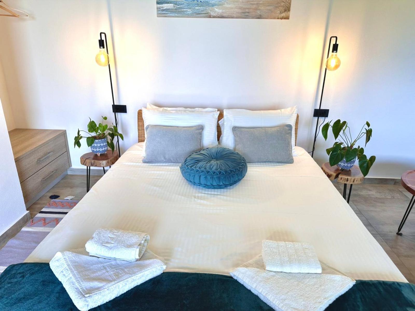 Cavos Luxury Apartments Kíssamos Buitenkant foto